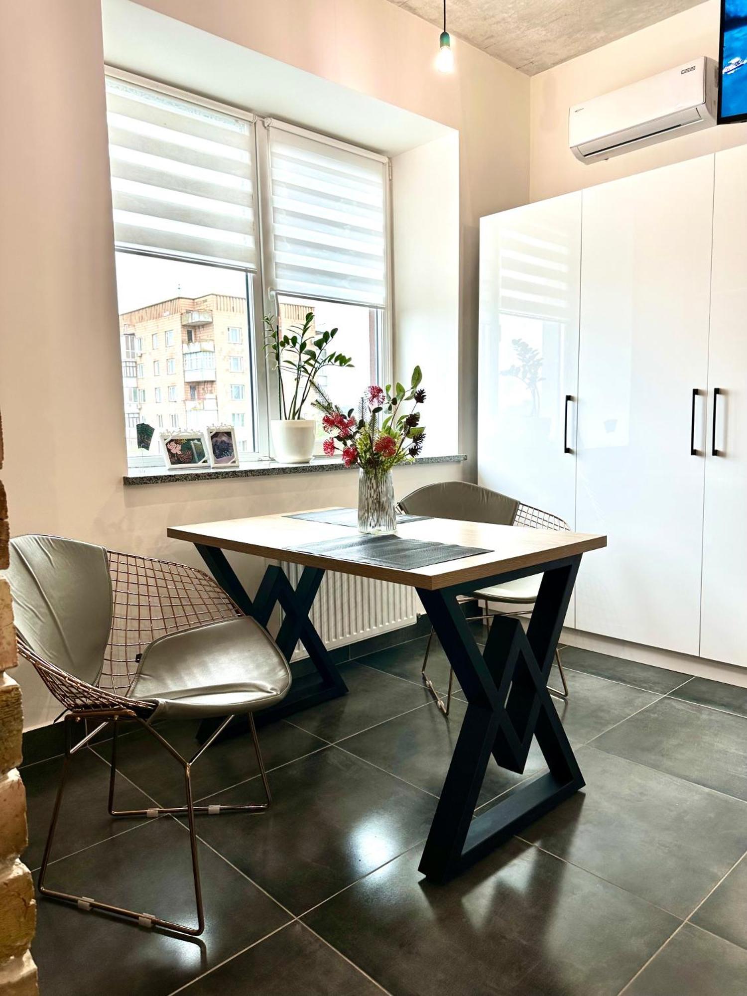 Comfortable Apartments With A Coffee Machine In The City Centre, Zlata Plaza Ρίβνε Εξωτερικό φωτογραφία