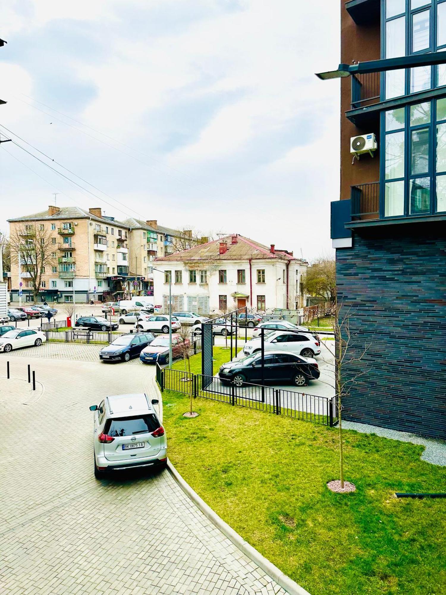 Comfortable Apartments With A Coffee Machine In The City Centre, Zlata Plaza Ρίβνε Εξωτερικό φωτογραφία