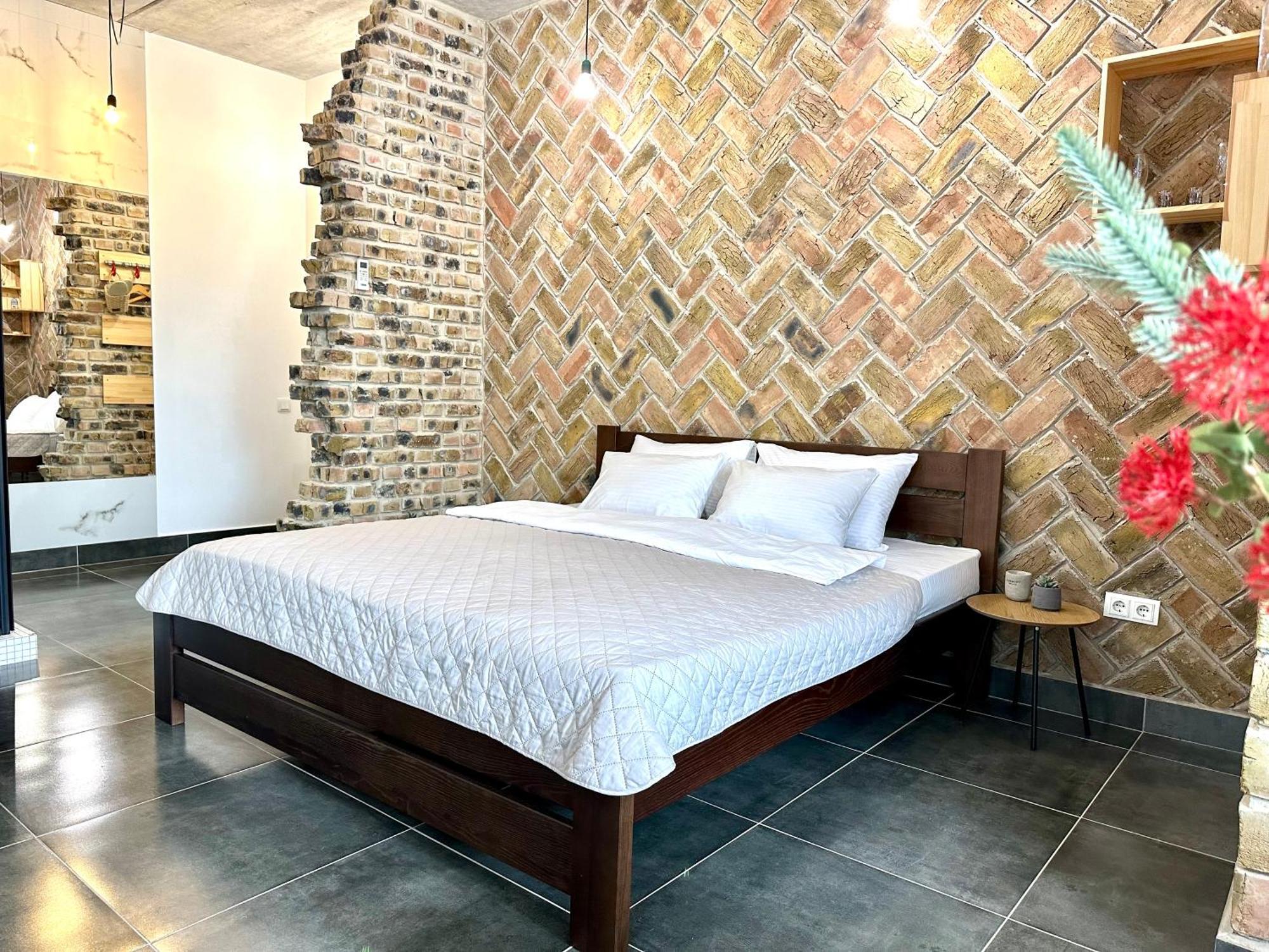 Comfortable Apartments With A Coffee Machine In The City Centre, Zlata Plaza Ρίβνε Εξωτερικό φωτογραφία