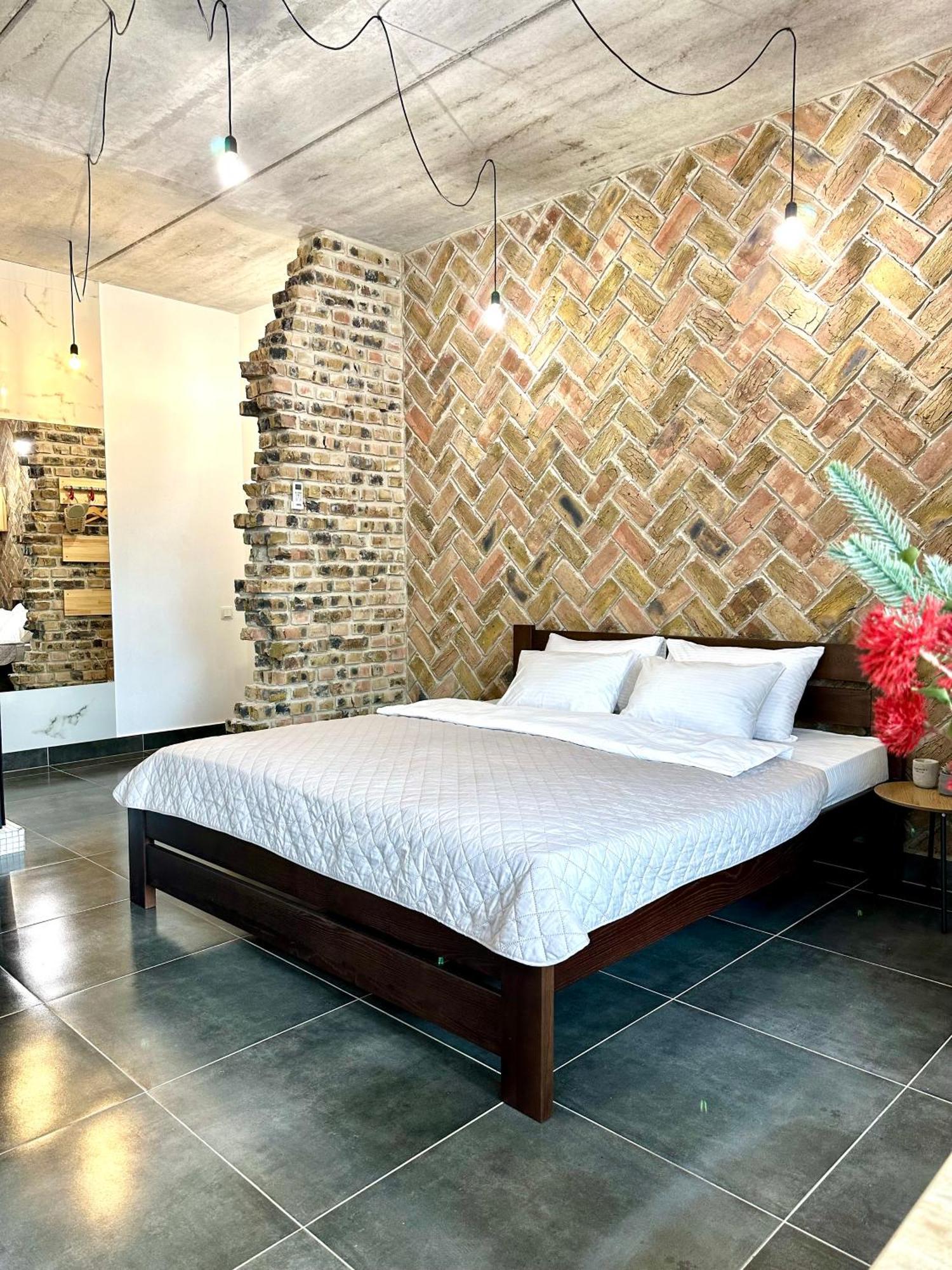Comfortable Apartments With A Coffee Machine In The City Centre, Zlata Plaza Ρίβνε Εξωτερικό φωτογραφία
