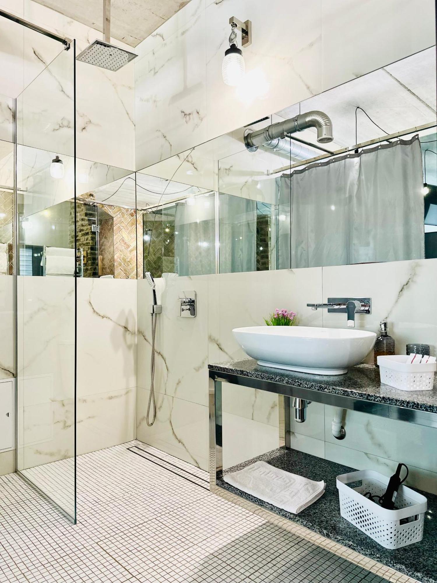 Comfortable Apartments With A Coffee Machine In The City Centre, Zlata Plaza Ρίβνε Εξωτερικό φωτογραφία